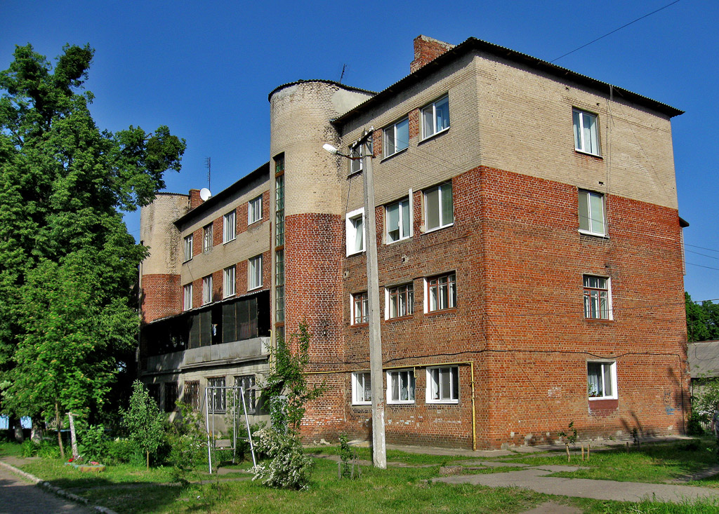 Эсхар, Улица Ленина, 7