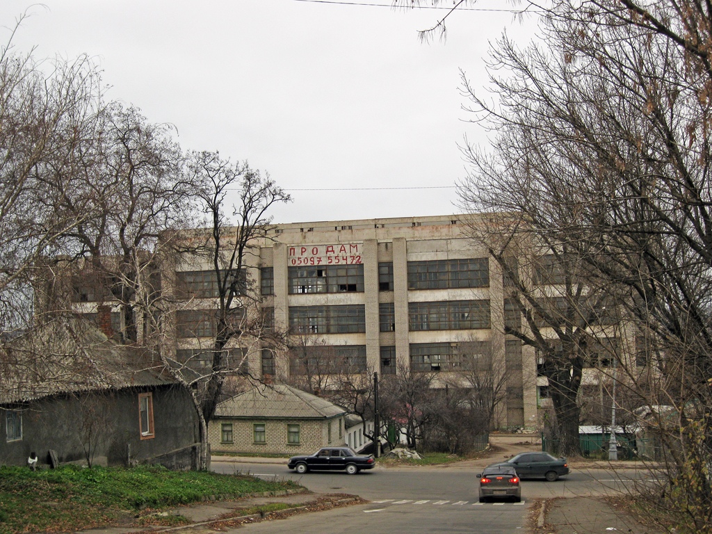 Луганск, Почтовая улица, 1М