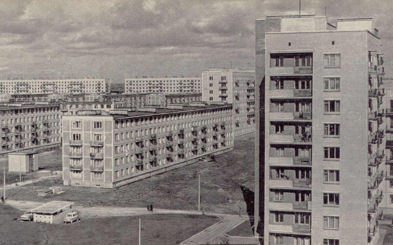 Санкт-Петербург, Улица Карпинского, 36 корп. 2; Улица Карпинского, 34 корп. 1