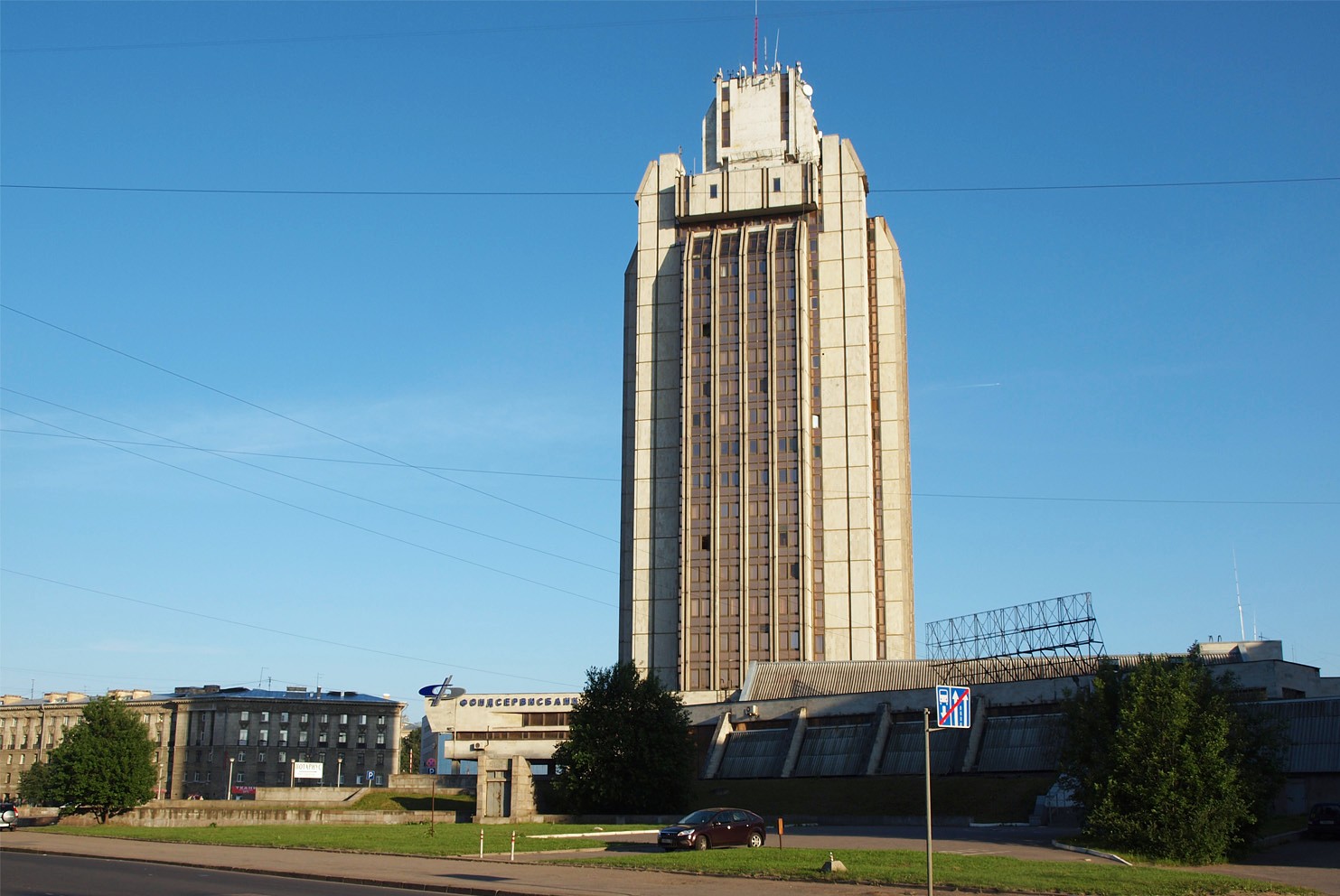 Санкт-Петербург, Кантемировская улица, 12