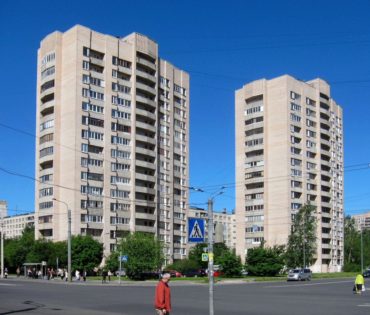 Санкт-Петербург, Улица Подвойского, 32; Товарищеский проспект, 9