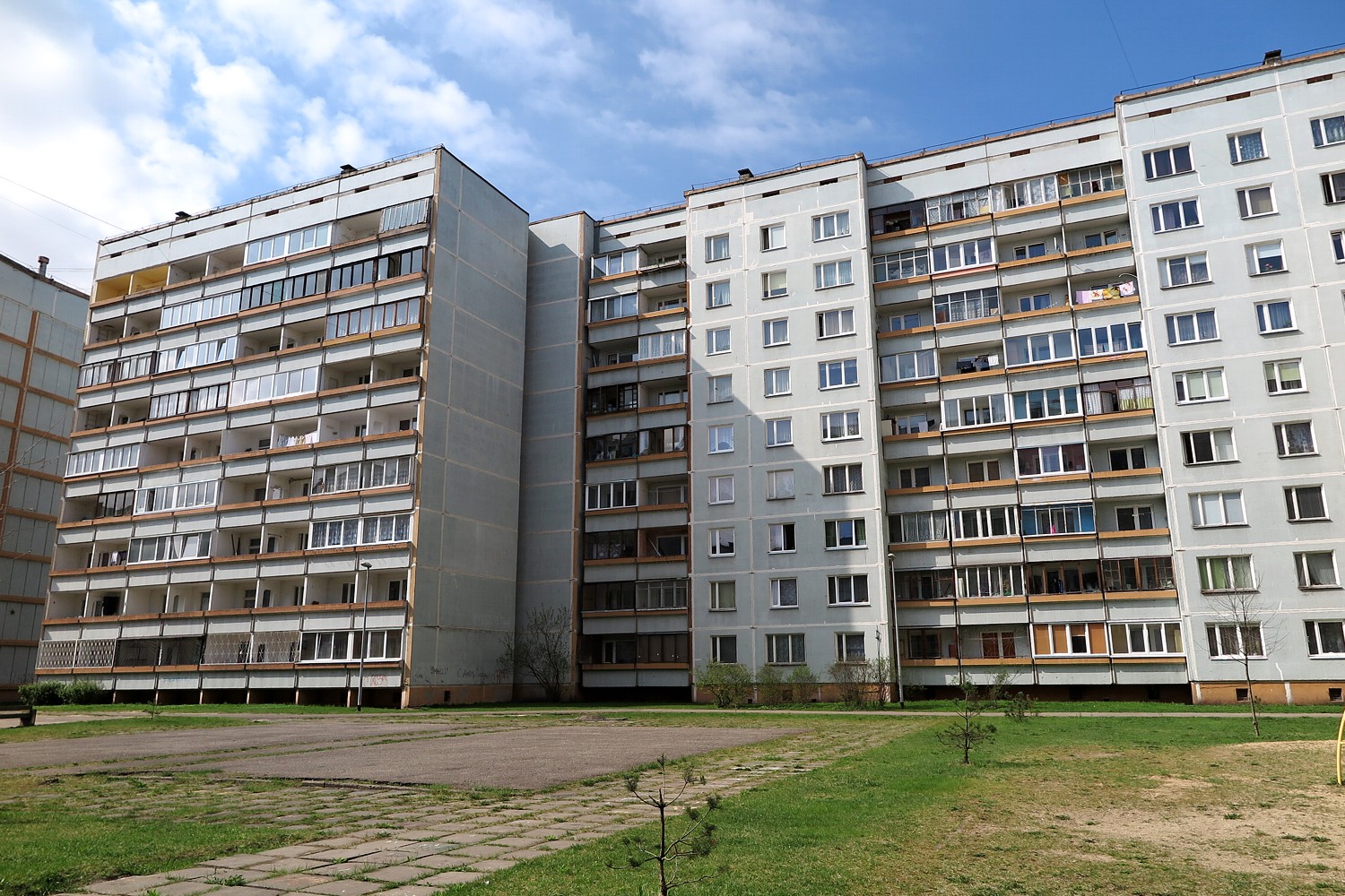 Рига, Ozolciema iela, 44; Ozolciema iela, 46 k. 1