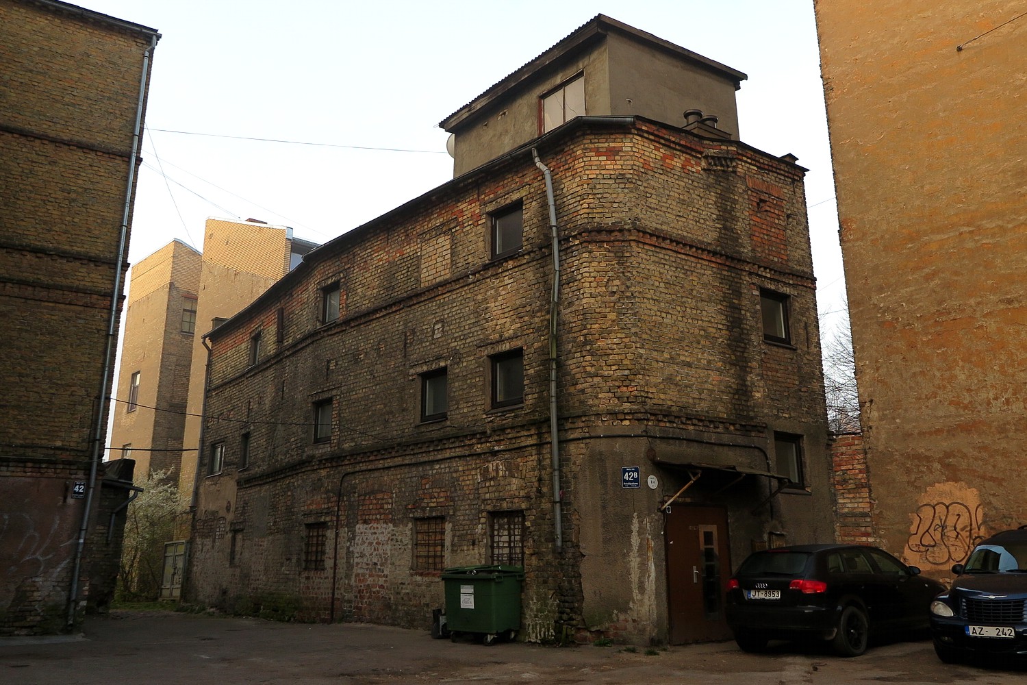 Рига, Avotu iela, 42B