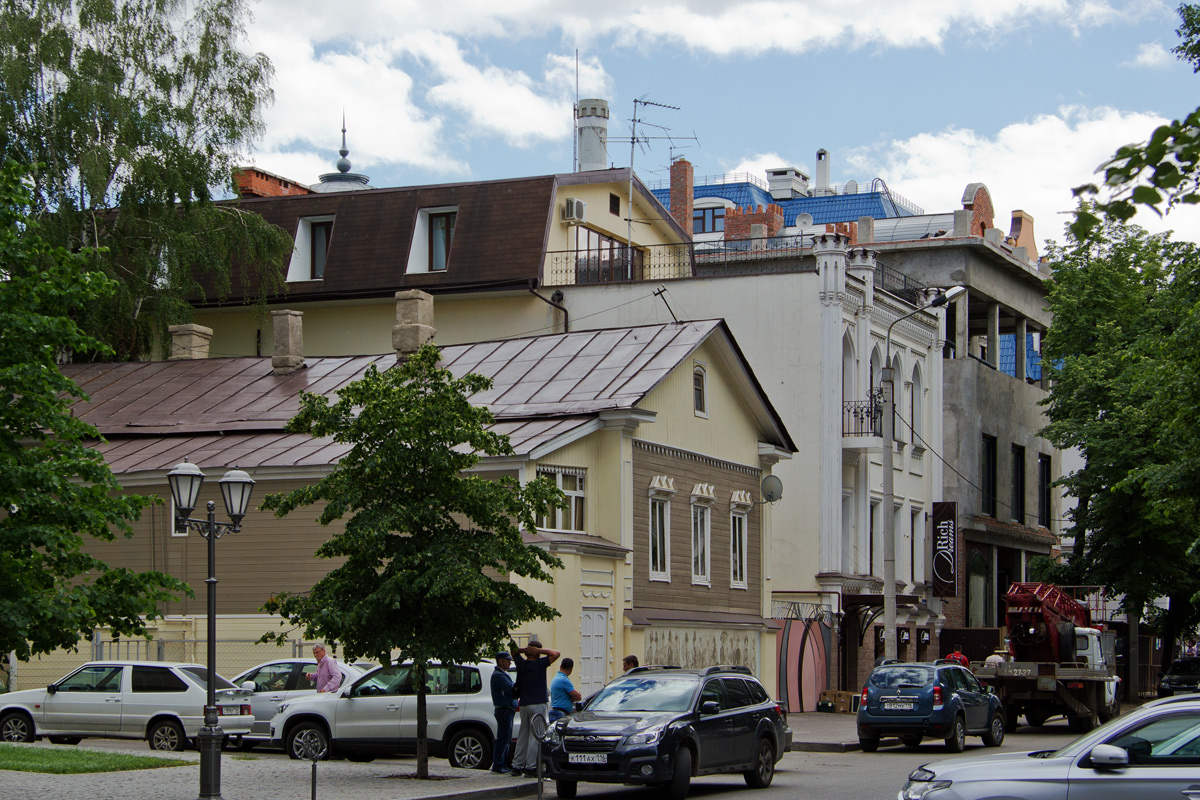 Казань, Малая Красная улица, 10; Малая Красная улица, 8; Малая Красная улица, 8А