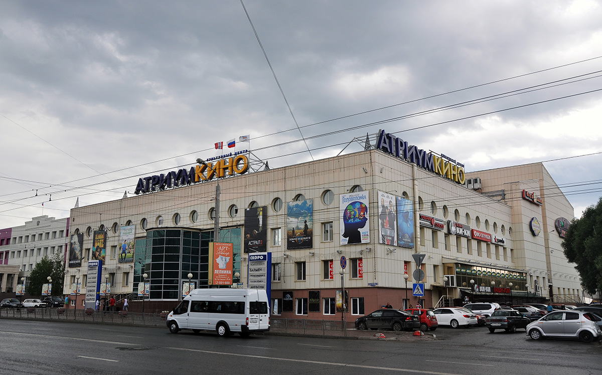 Омск, Улица 10 лет Октября, 40