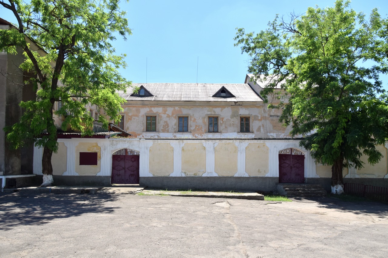 Березовка, улица Матросова, 1