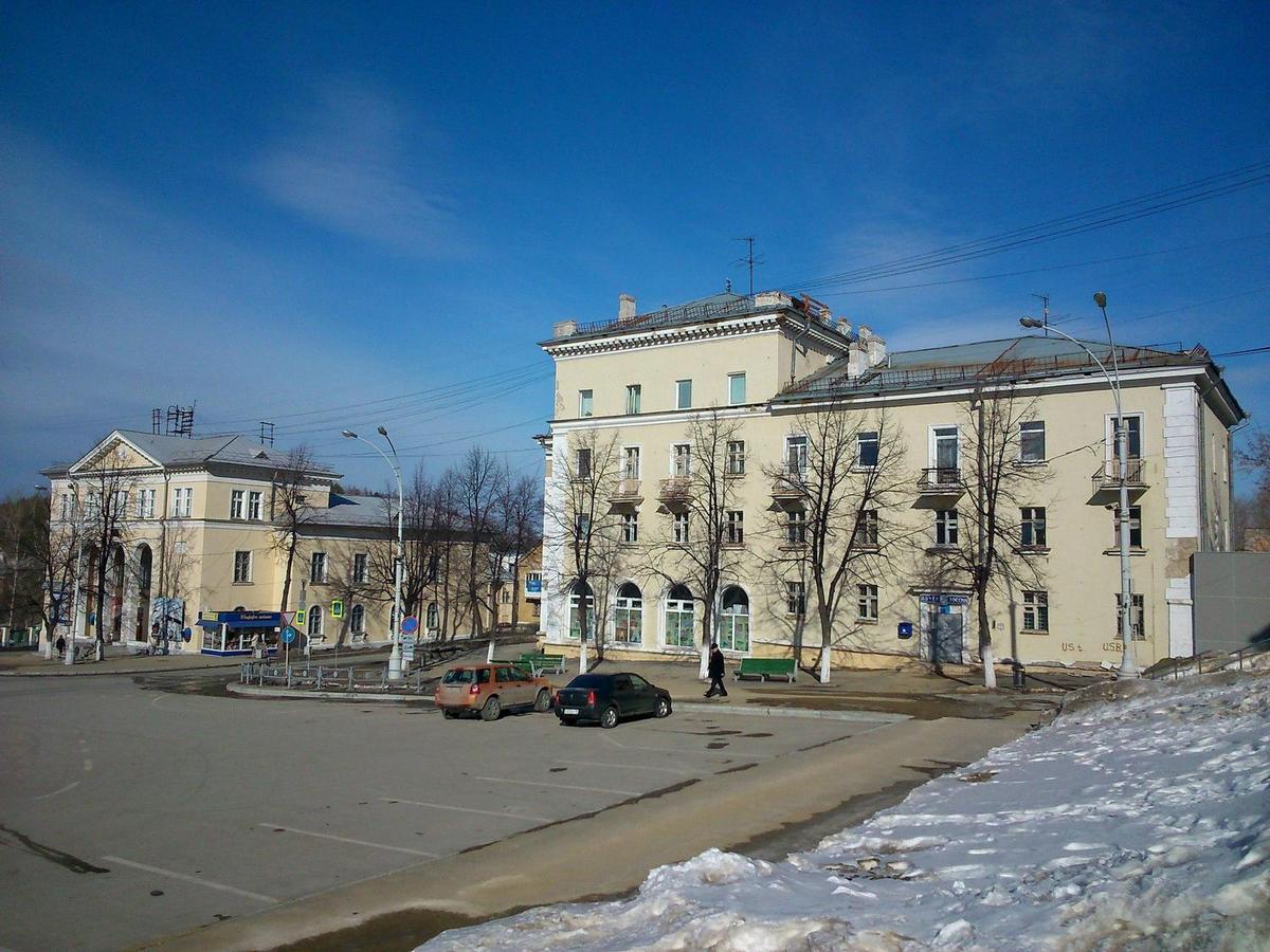 Новоуральск, Улица Ленина, 51; Улица Мичурина, 29