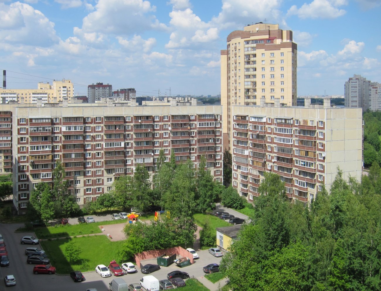 Санкт-Петербург, Проспект Пятилеток, 5; Набережная реки Оккервиль, 4