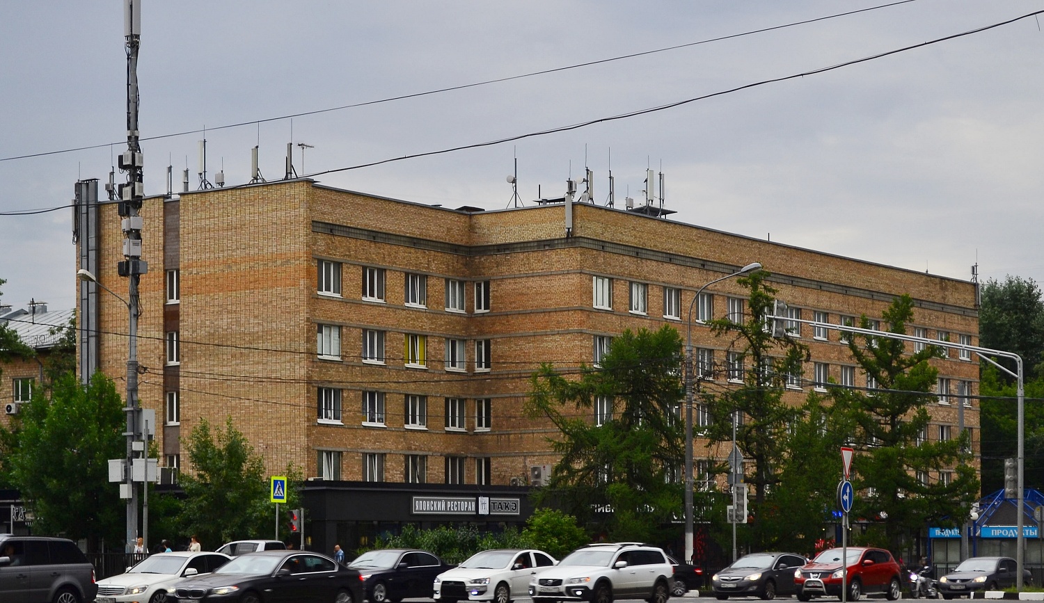 Москва, Проспект 60-летия Октября, 20
