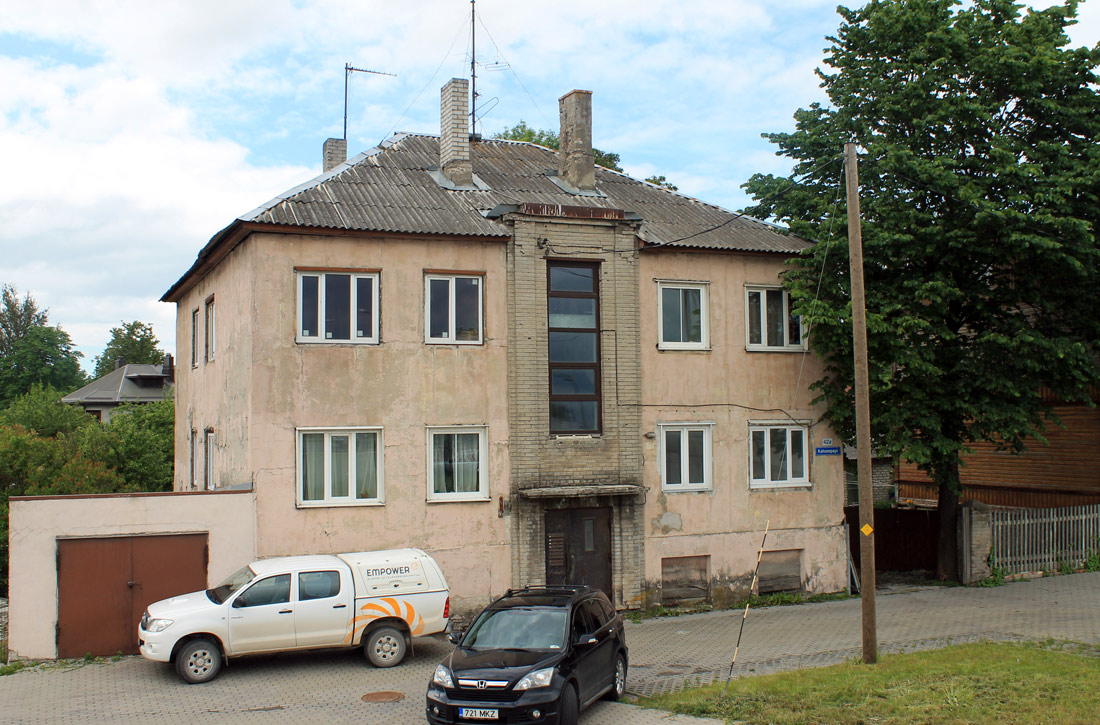 Таллин, Katusepapi, 42a