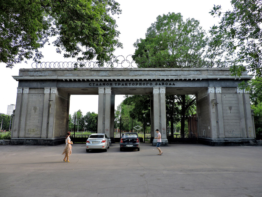 Харьков, Проспект Героев Харькова, 244 / бульвар богдана хмельницкого, 1