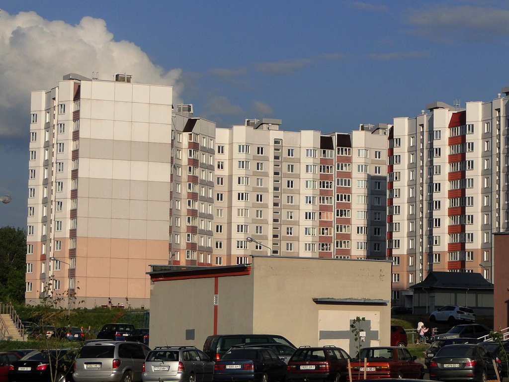 Минск, Улица Некрашевича, 6; Каролинская улица, 10А