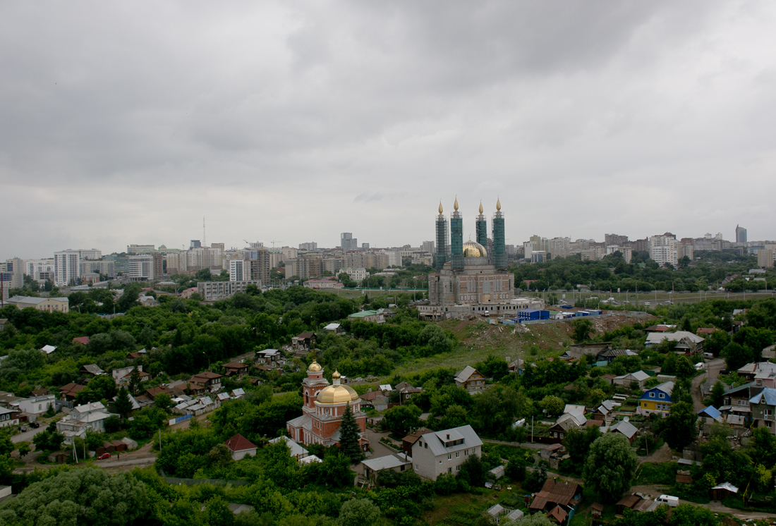Уфа, Улица Мингажева, 4; Проспект Салавата Юлаева / Коммунистическая улица