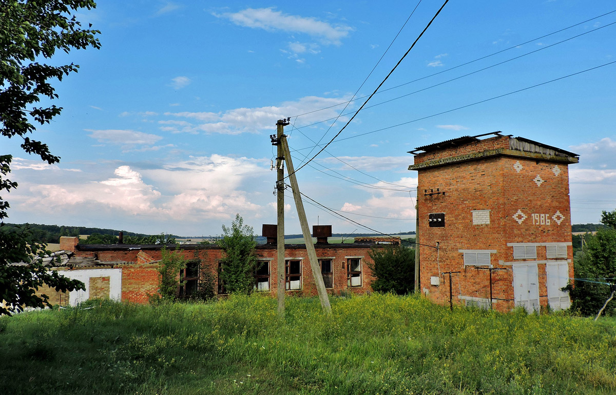 Харьковский район, прочие н.п., пос. Фрунзе, Молодёжная улица, 4