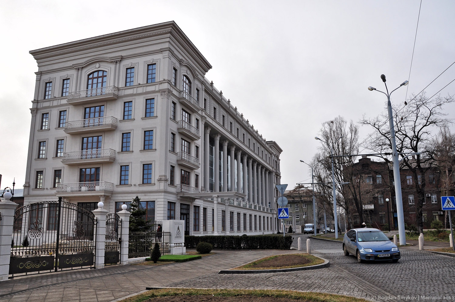 Мариуполь, Университетская улица, 56