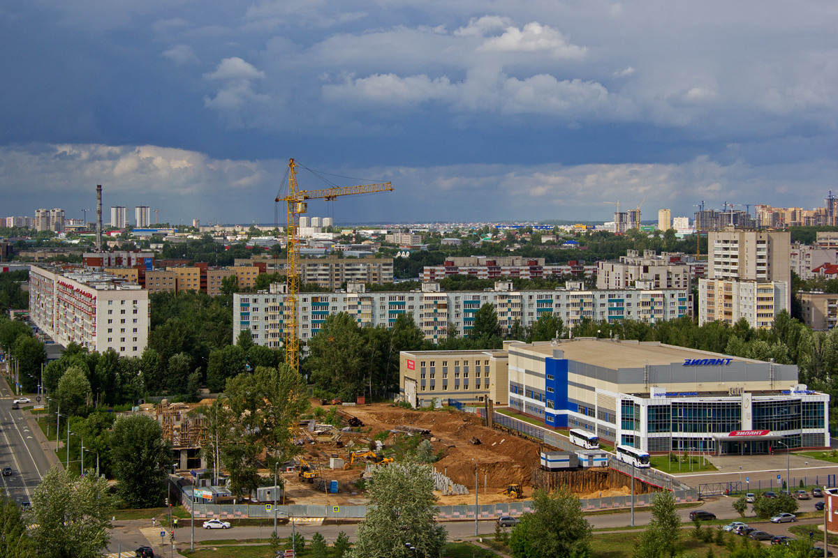 Казань, Улица Хусаина Мавлютова, 17; Улица Хусаина Мавлютова, 17Е корп. 2; Улица Хусаина Мавлютова, 17В; Улица Сыртлановой, 1; Улица Сыртлановой, 5; Улица Сыртлановой, 7