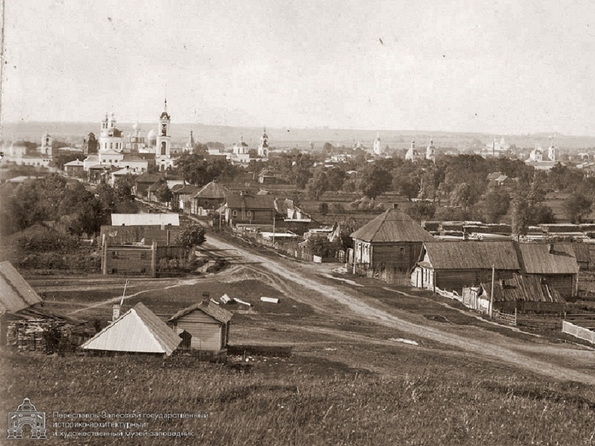 Pereslavl-Zalessky, Торговая площадь, ?; Плещеевская улица, 13А; Плещеевская улица, ?. Pereslavl-Zalessky — Panoramas