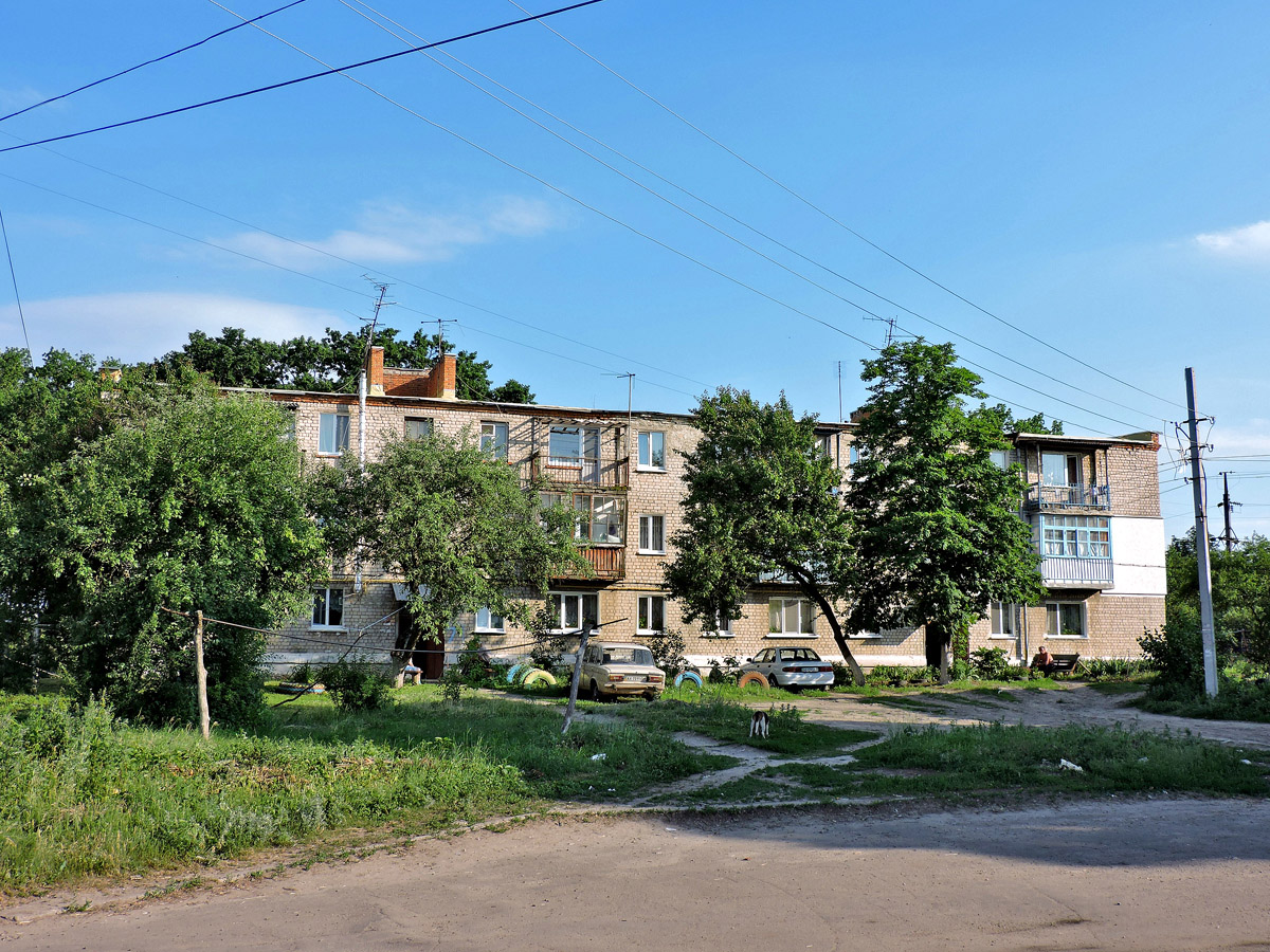 Харьковский район, прочие н.п., Пос. Кутузовка, Садовая улица, 7