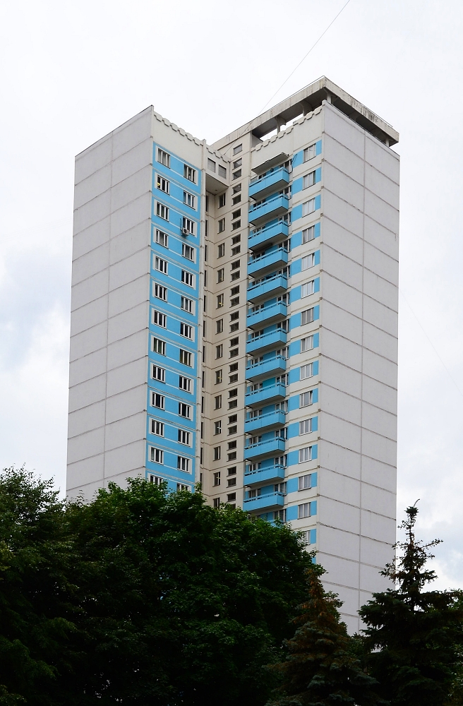 Moscow, Улица 26-ти Бакинских Комиссаров, 9