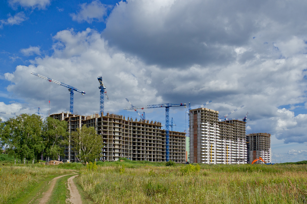 Казань, Зилантовская улица, 22 / Улица Тансык, 15; Зилантовская улица, 20; Зилантовская улица, 18
