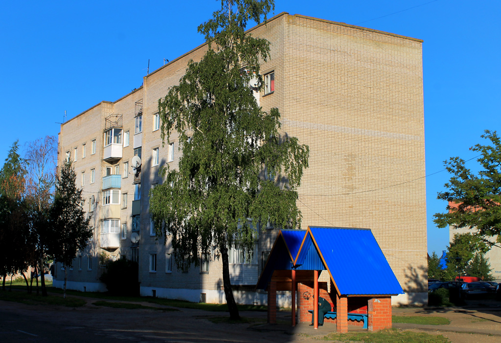 Миоры, Коммунистическая улица, 33