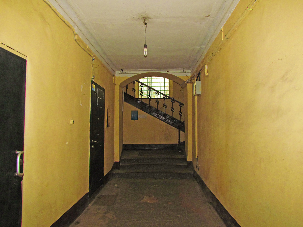 Харьков, Улица Скрипника, 6 / Улица Гоголя, 13