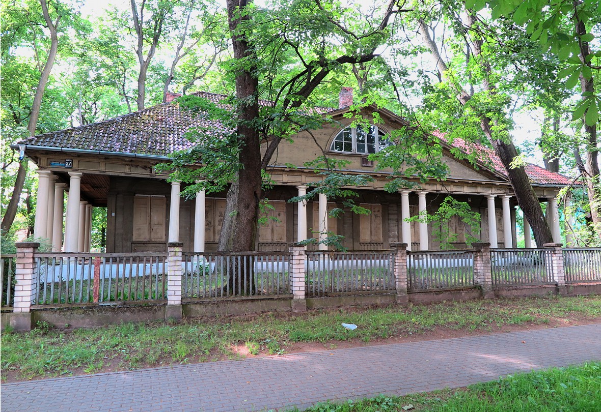 Rīga, Vienības gatve, 27