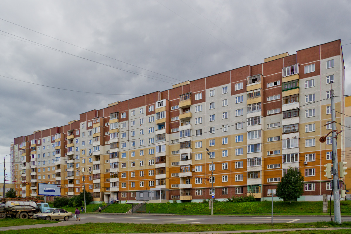 Казань, Улица Хайдара Бигичева, 24 / Улица Академика Глушко, 45