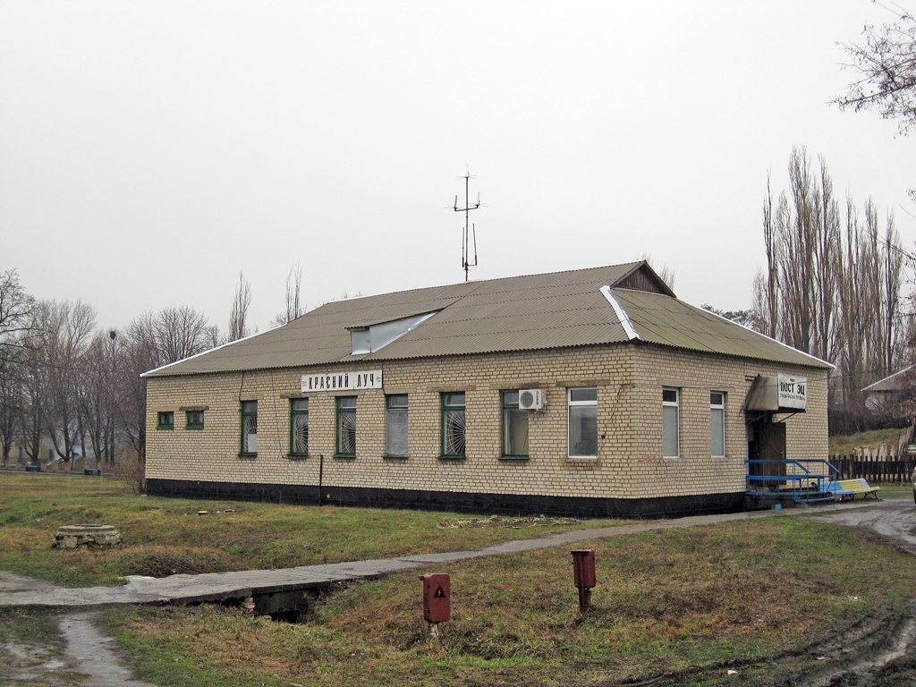 Хрустальный, Ленинградская улица, 13А