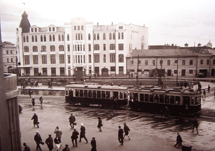 Харкiв, Павловская площадь, 4