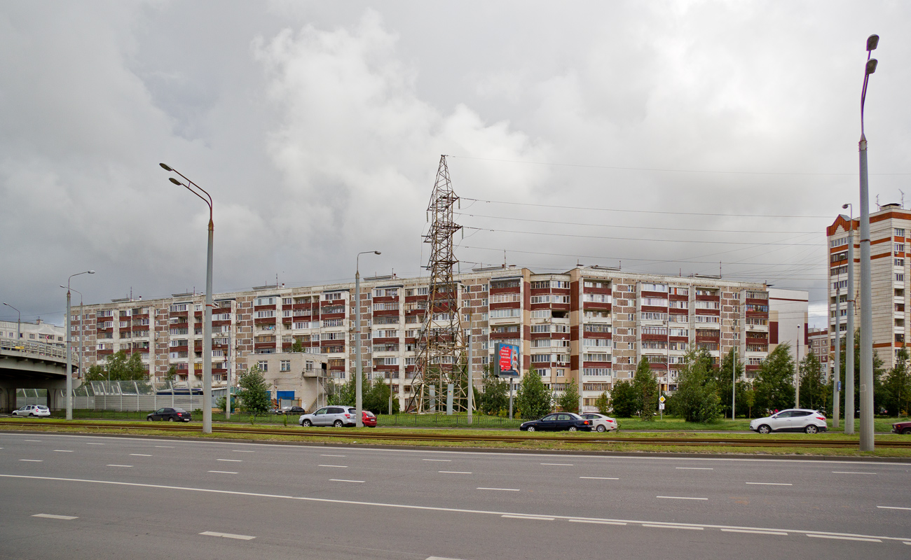 Казань, Проспект Победы, 122; Проспект Победы, 124