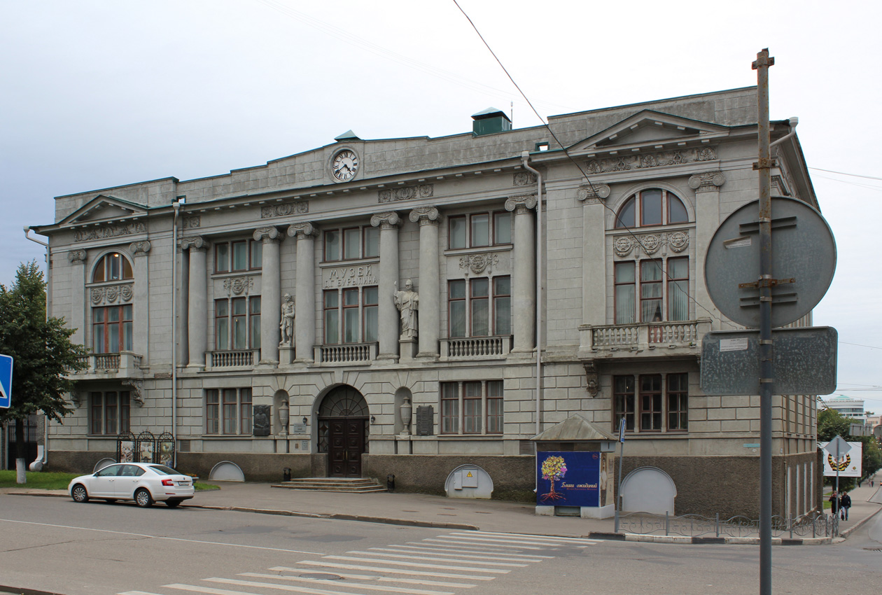 Иваново, Улица Батурина, 6 / Проспект Ленина, 40
