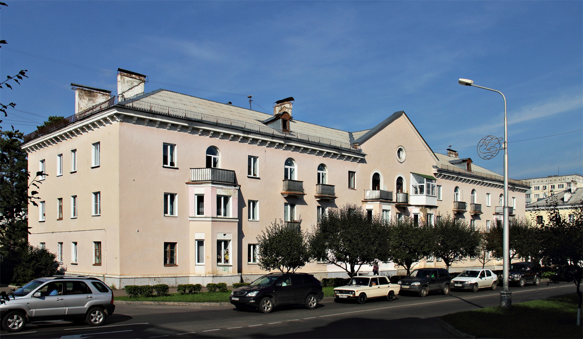 Железногорск, Советская улица, 4