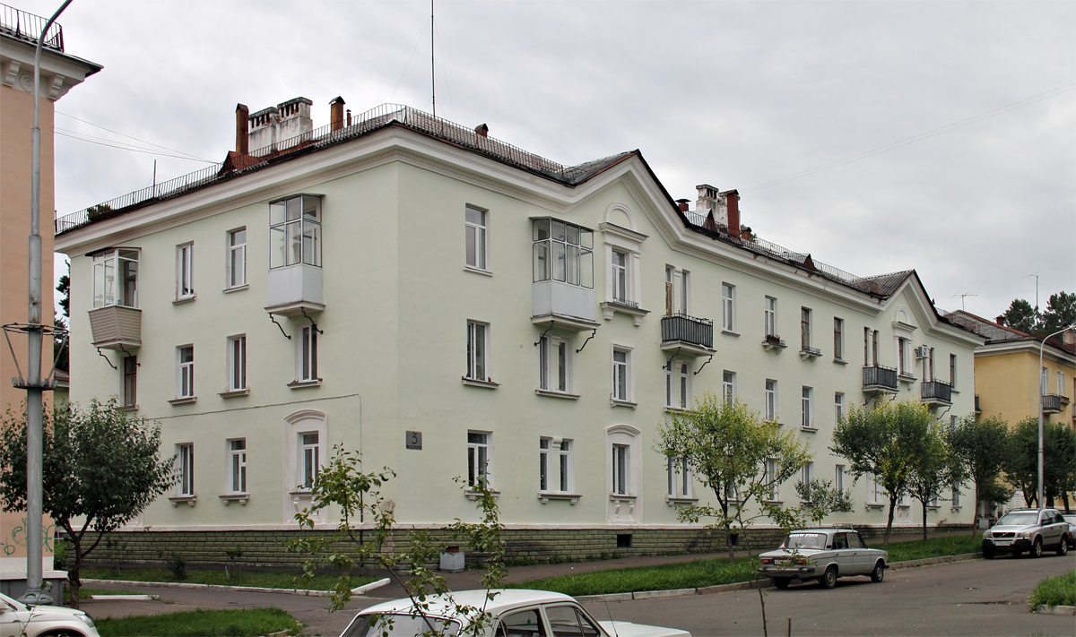 Железногорск, Школьная улица, 3
