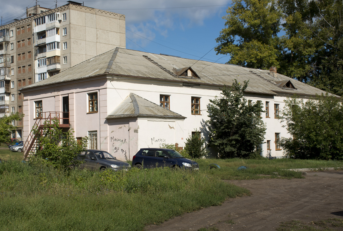 Уфа, Нежинская улица, 42