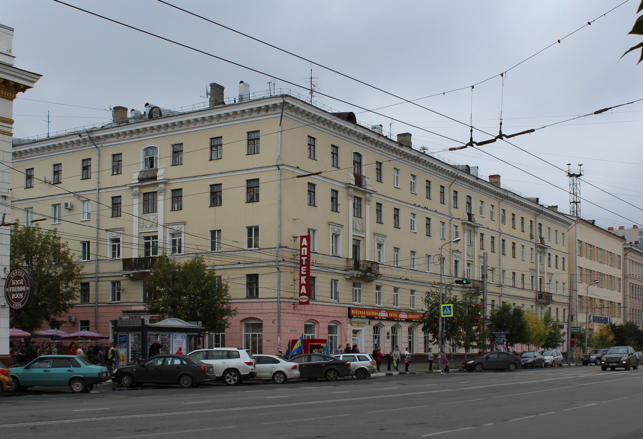 Иваново, Проспект Ленина, 11 / Улица Степанова, 2