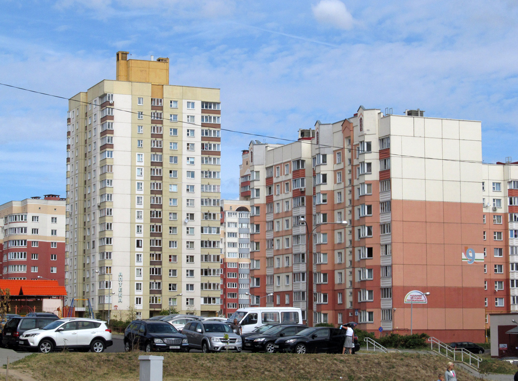 Минск, Улица Ежи Гедройца, 12; Улица Яна Чечота, 9