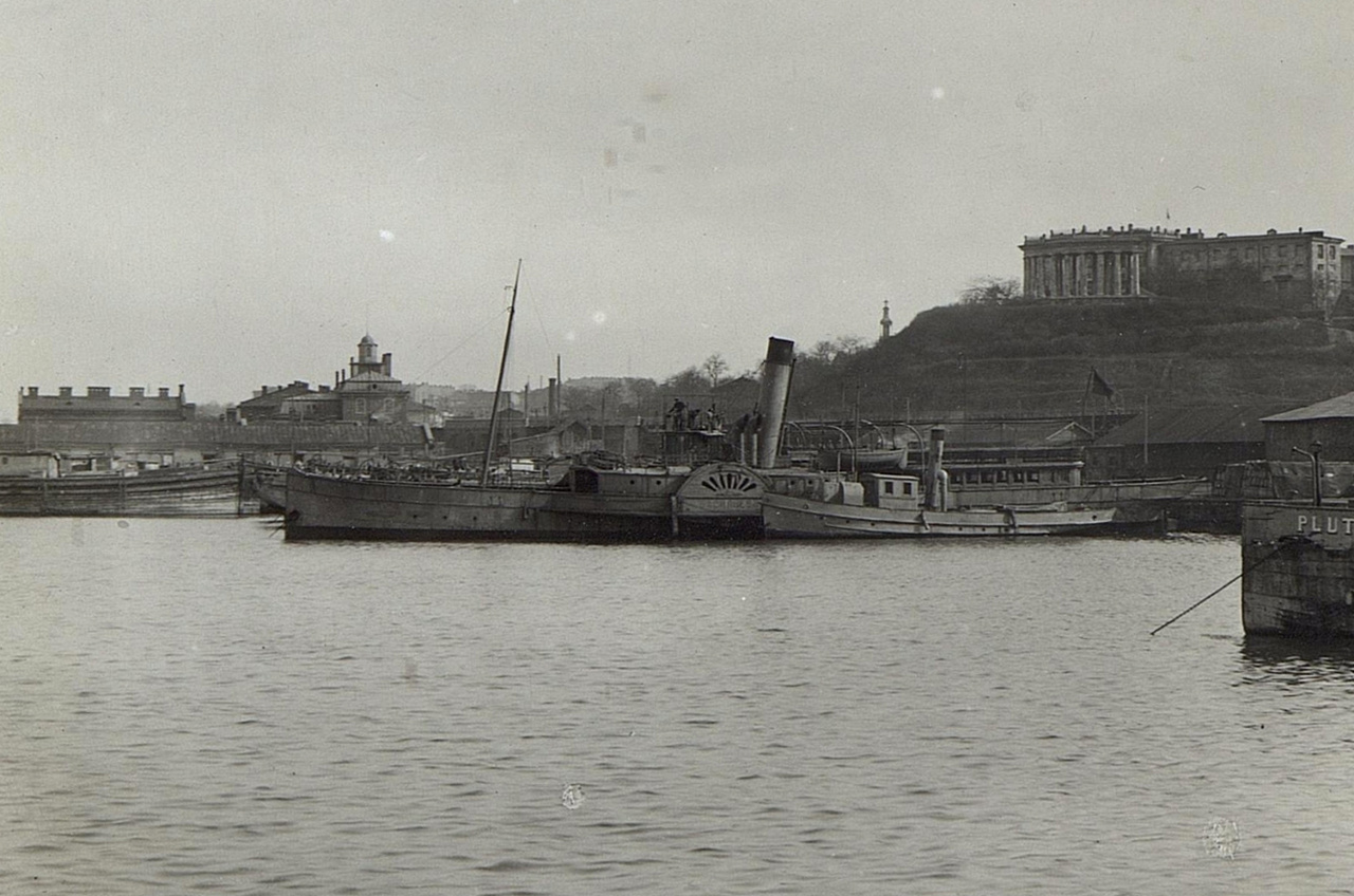 Одесса, Приморська вулиця (Військовий мол), (?); Воронцовський провулок, 2Д; Воронцовський провулок, 2К