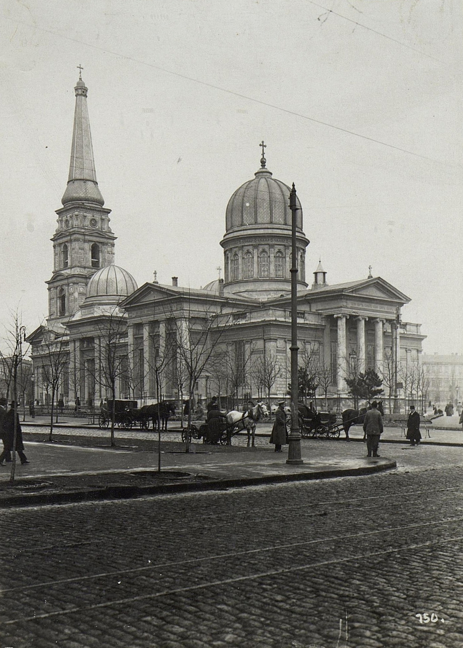 Одесса, Соборна площа, 3