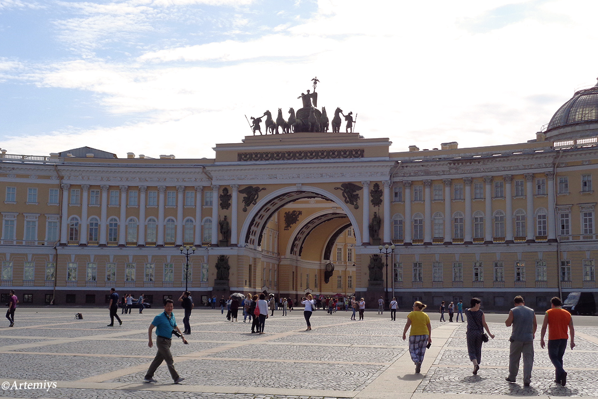 Санкт-Петербург, Дворцовая площадь, 6-8; Дворцовая площадь, 10
