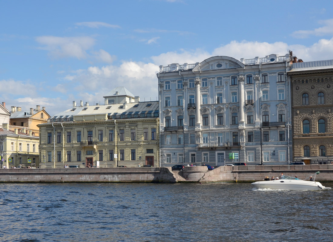 Санкт-Петербург, Дворцовая набережная, 22 / Мошков переулок, 1; Дворцовая набережная, 24