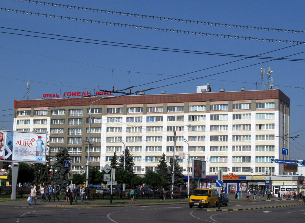 Гомель, Привокзальная площадь, 1