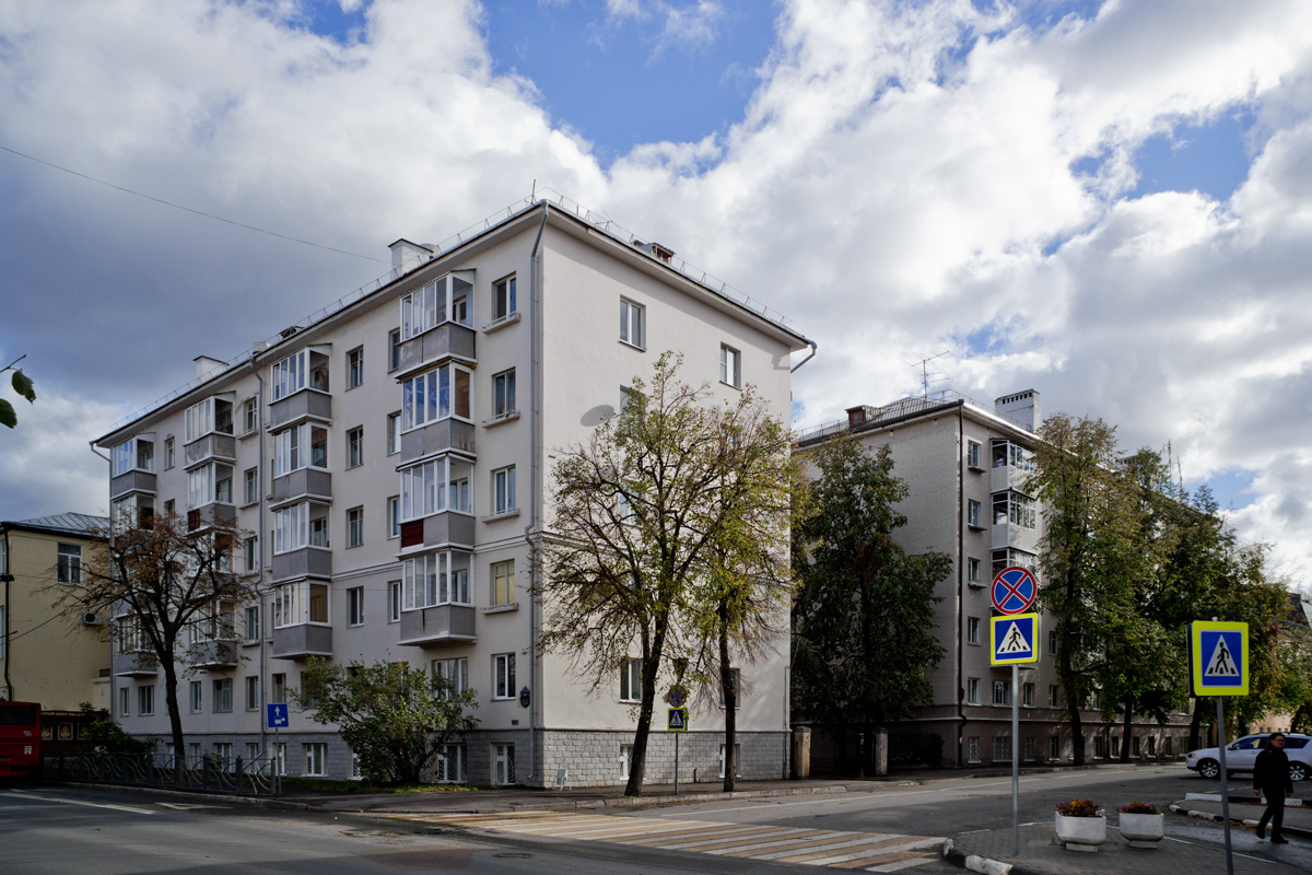 Казань, Улица Карла Маркса, 24; Улица Карла Фукса, 4