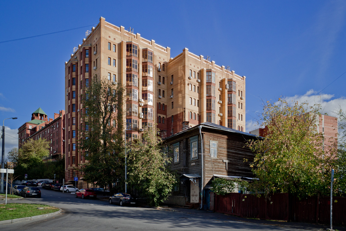Казань, Улица Калинина, 4; Улица Калинина, 6; Улица Калинина, 10