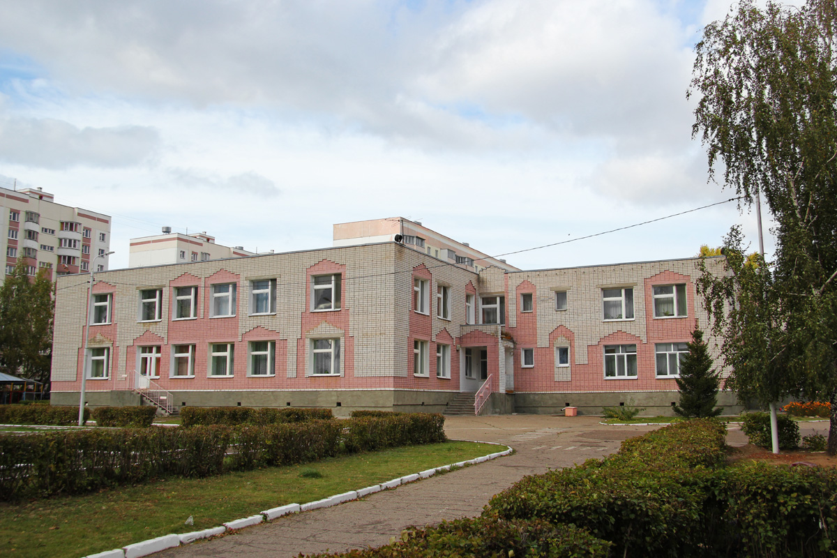 Казань, Улица Побежимова, 40