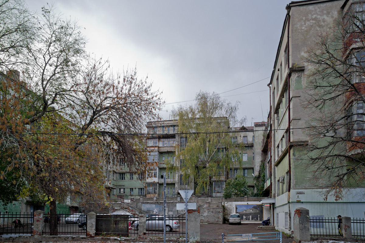 Казань, Улица Дзержинского, 18 / Улица Кави Наджми, 19