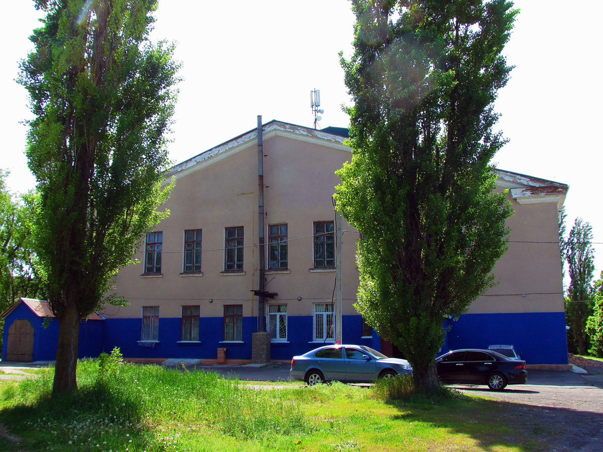Чугуев, Гвардейская улица, 13