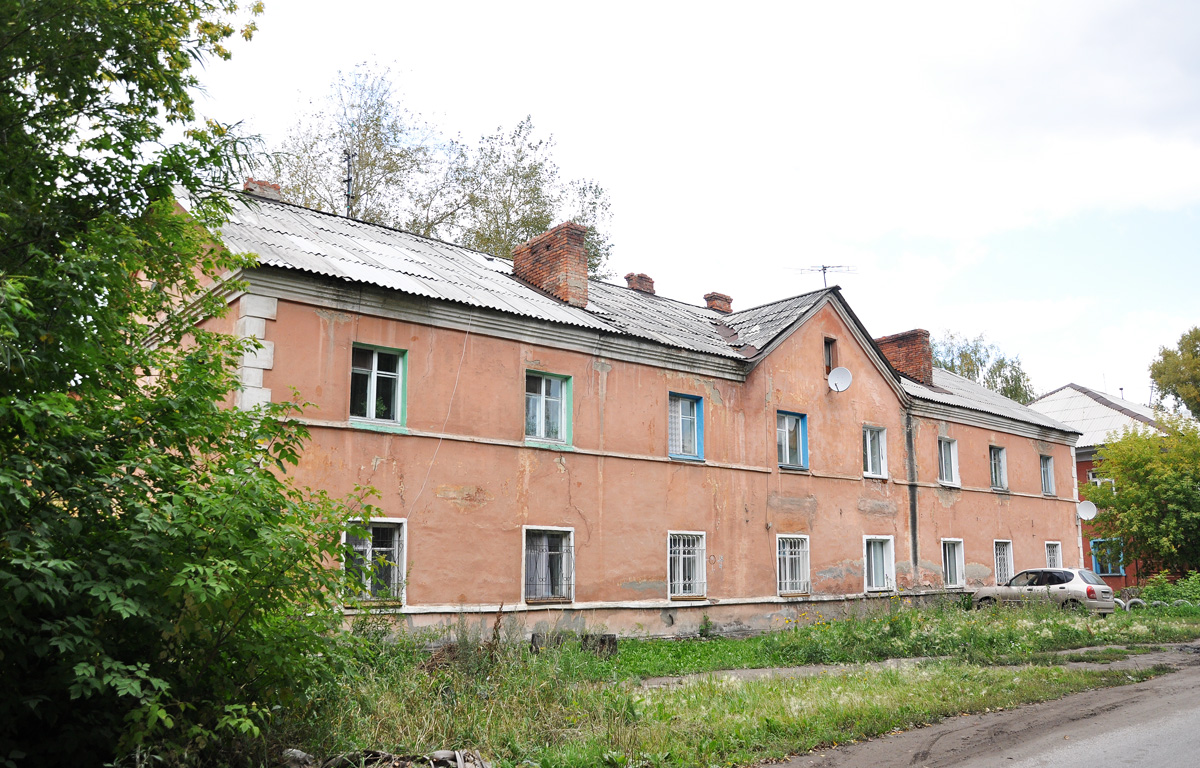 Омск, Батумская улица, 18