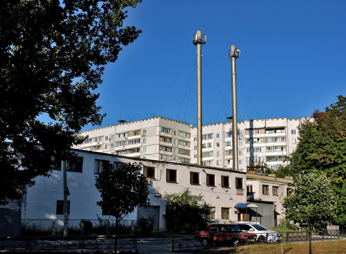 Харьков, Улица Метростроителей, 13