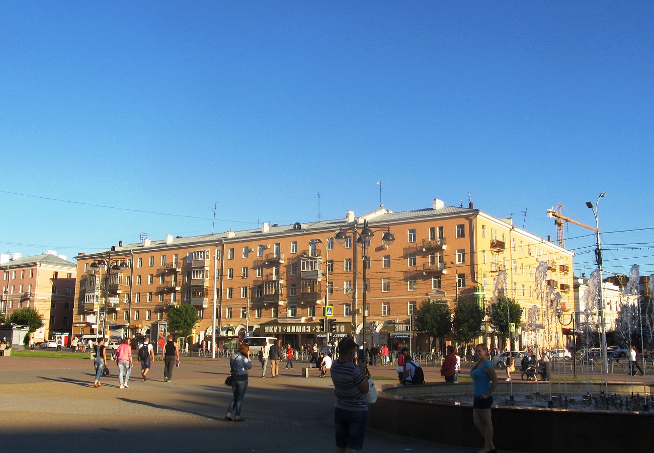 Рязань, Первомайский проспект, 47 / Проезд Завражного, 1